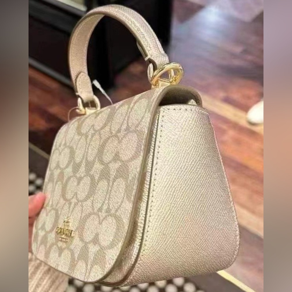 💛New Coach Gold Crossbody Bag with Shimmery Finish💛 - Picture 2 of 9